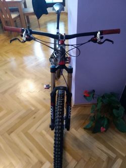 Prodám Rocky Mountainboard Slayer 70, skvělý bike!!! Nová cena!