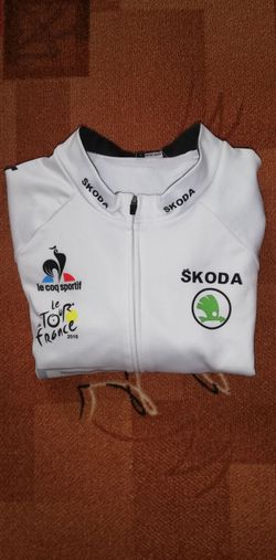 Prodám bundu s dlouhým rukávem Škoda.