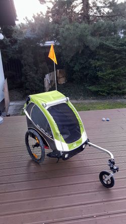 Prodám odpružený dětský vozík BURLEY SOLO.