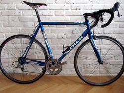 TREK SLR na zánovní 10ti rychlostní sadě 105, 58x60cm. Stav nového kola.
