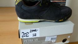 GIRO PETRA VR Women Black