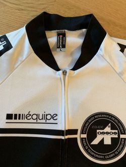 Assos dres vel. L