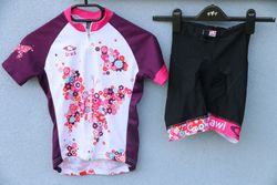 LAWI - dívčí cyklo dres a kalhoty, helma