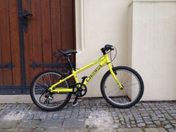 Dětské kolo Pells yellow 20", jako nové