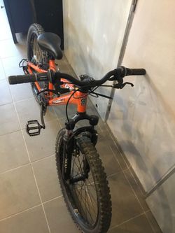 GT Chucker 24