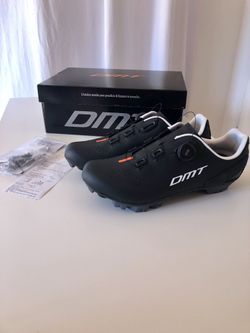 Nové boty DMT DM 5