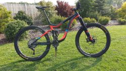 Giant Regin 1.5 LTD r. 2017, vel. M
