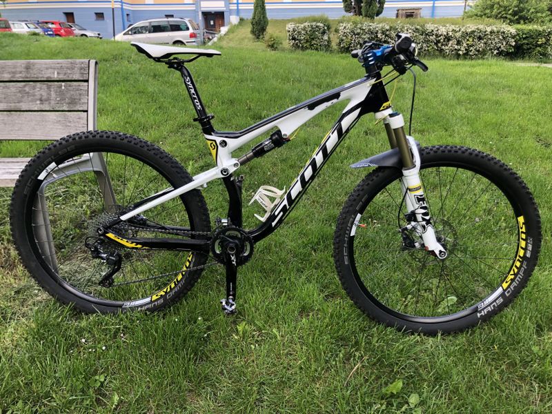 SCOTT Spark 720 - vel. M