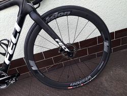 zapletená kola Vision Trimax carbon 40 disc
