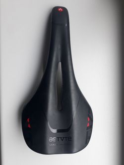 Sedlo Astute Star Lab Vt