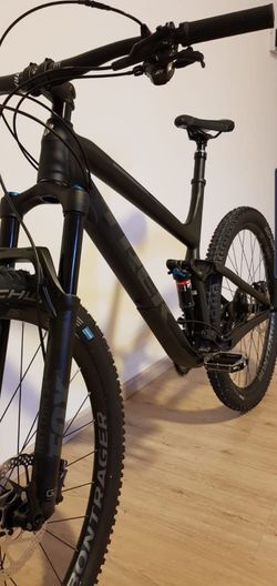 Celoodpružené horské kolo Trek Fuel EX 8 29 XT-Matte Trek Black