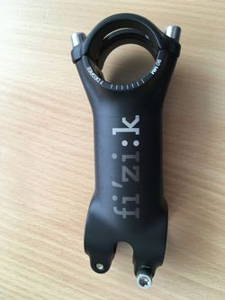 Prodám Představec FIZIK Cyrano R3 Black 7°