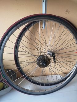 Starší silniční kola na nábojích Shimano exage