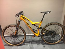 PRODÁM SPECIALIZED STUMPJUMPER FSR EXPERT CARBON 29