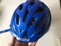 Dětská helma Specialized
