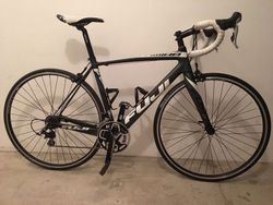Celokarbonové silniční kolo Fuji Altamira 2.0, vel. 53, postava do 180 cm