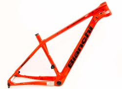 Lehký, tuhý MTB 29" rám Bianchi Methanol SX vč. pevné osy - vel. 17", 19" a 21" - NOVÝ, NEJETÝ!!!