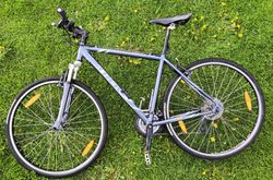 TREK 7300