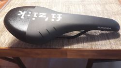 Prodám sedlo FIZIK TUNDRA M7