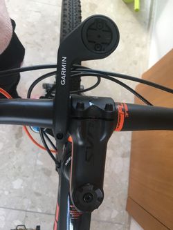 Téměř nové (ujeto jen 500 km) Scott 2015 kolo - SCALE 700 SL, váha jen 8,5kg - 99 500 Kč