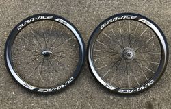 ZAPLETENÁ KARBONOVÁ KOLA GALUSKOVÁ SHIMANO DURA-ACE C50 - POUŽITÉ