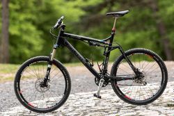 Prodám celoodpružené kolo CUBE AMS 125 The One pro dlouhána