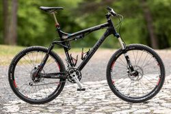Prodám celoodpružené kolo CUBE AMS 125 The One pro dlouhána