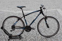 Nové krosové kolo Rock Machine Crossride 350. Velikost 18". Sleva 32%.