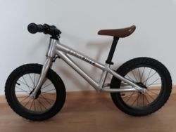 Prodám odrážedlo Early Rider 14''