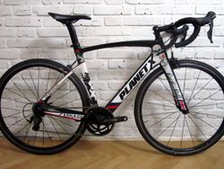 CELO KARBON PLANET X CARNAGE na Shimano ULTERGA 11sp, 54 cm. Super stav.