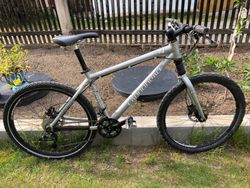 Prodám zachovalé horské kolo Cannondale F4