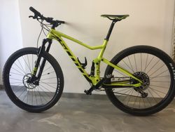 Spark RC900