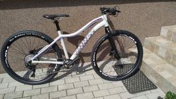 Nové 27,5" juniorské kolo Ghost 10,7kg