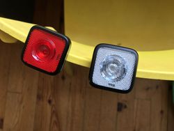 Nová skvělá světla (přední + zadní) Knog Blinder MOB Eyeballer Black