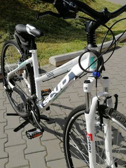 Nové kolo Scud lady 3x7 Altus