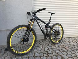 Trek Slash 8