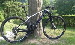 Ghost Lector LC 8