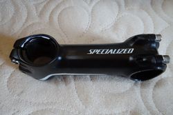 představec Specialized