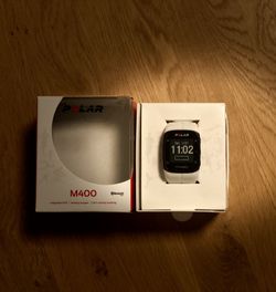 Polar M400, sportovní hodinky