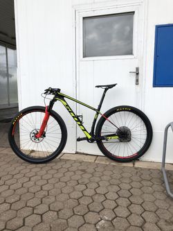 Kolo SCOTT Scale RC 900 World Cup 2018, velikost M,L