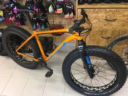 FATBOY COMP SPECIALIZED 2015 - karbonová vidle - barva Gallardo Orange/Cyan/White - 27.000 Kč