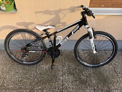 Prodám dětské kolo, 24", cena 5 200