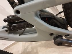 Santa Cruz Bronson CC, osazení X01, velikost L, stav nového kusu, záruka 6/2021
