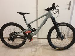 Santa Cruz Bronson CC, osazení X01, velikost L, stav nového kusu, záruka 6/2021