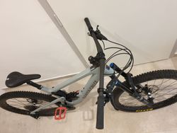 Santa Cruz Bronson CC, osazení X01, velikost L, stav nového kusu, záruka 6/2021