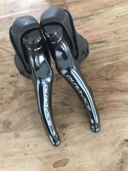 Řadicí a brzdové páky Shimano Dura Ace, ST-R9100