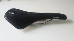 Sedlo Specialized Phenom Comp Gel