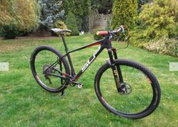 SUPERIOR TEAM 29 ISSUE 2018 roz. M (17,5) 9 kg XTR DT