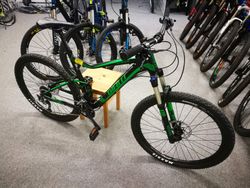 NOVÉ KOLO Giant Stance 27.5"