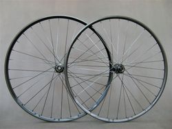 Duke LS - CN/Sapim Aero - Novatec